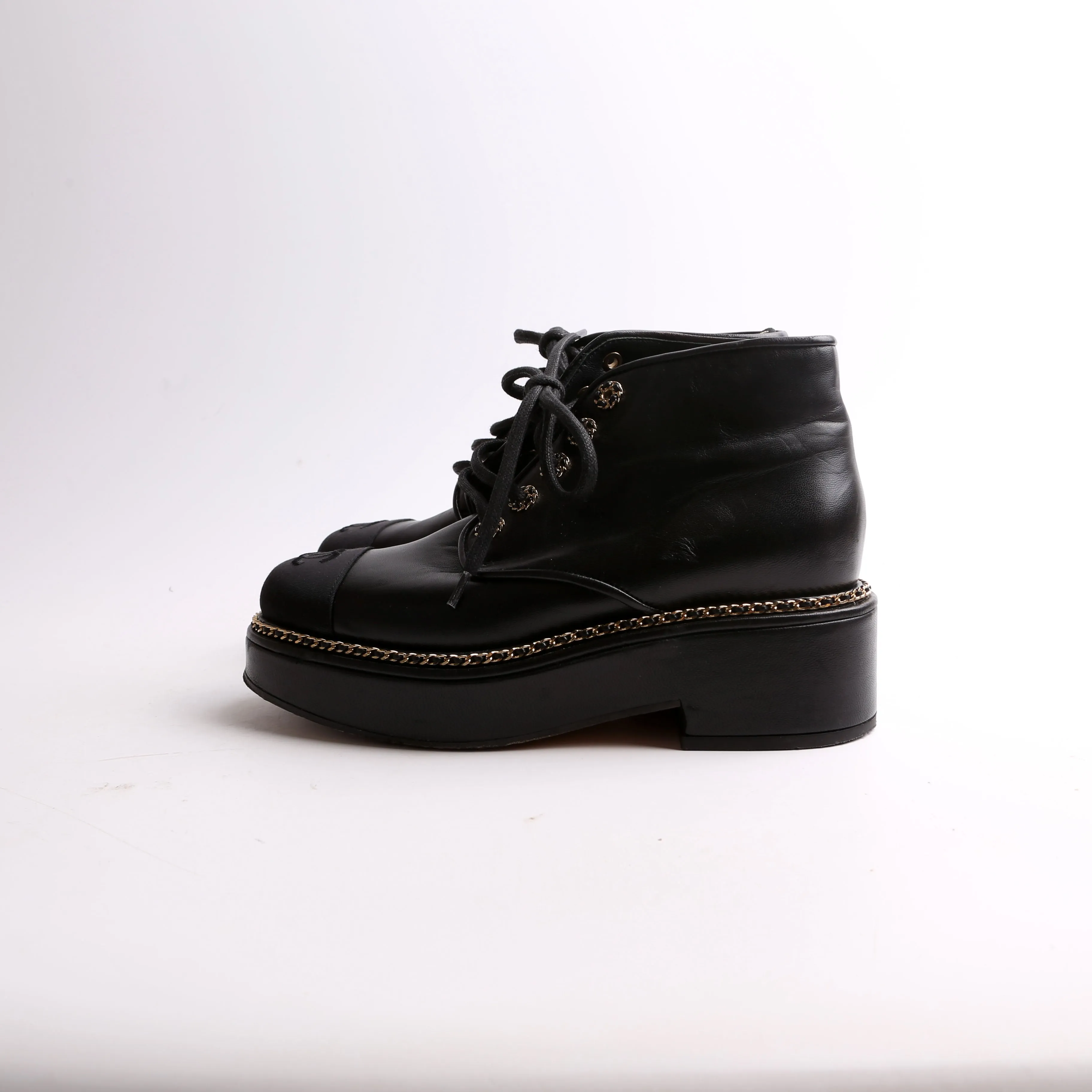 Calfskin Grosgrain Lace Up Booties Size 38.5