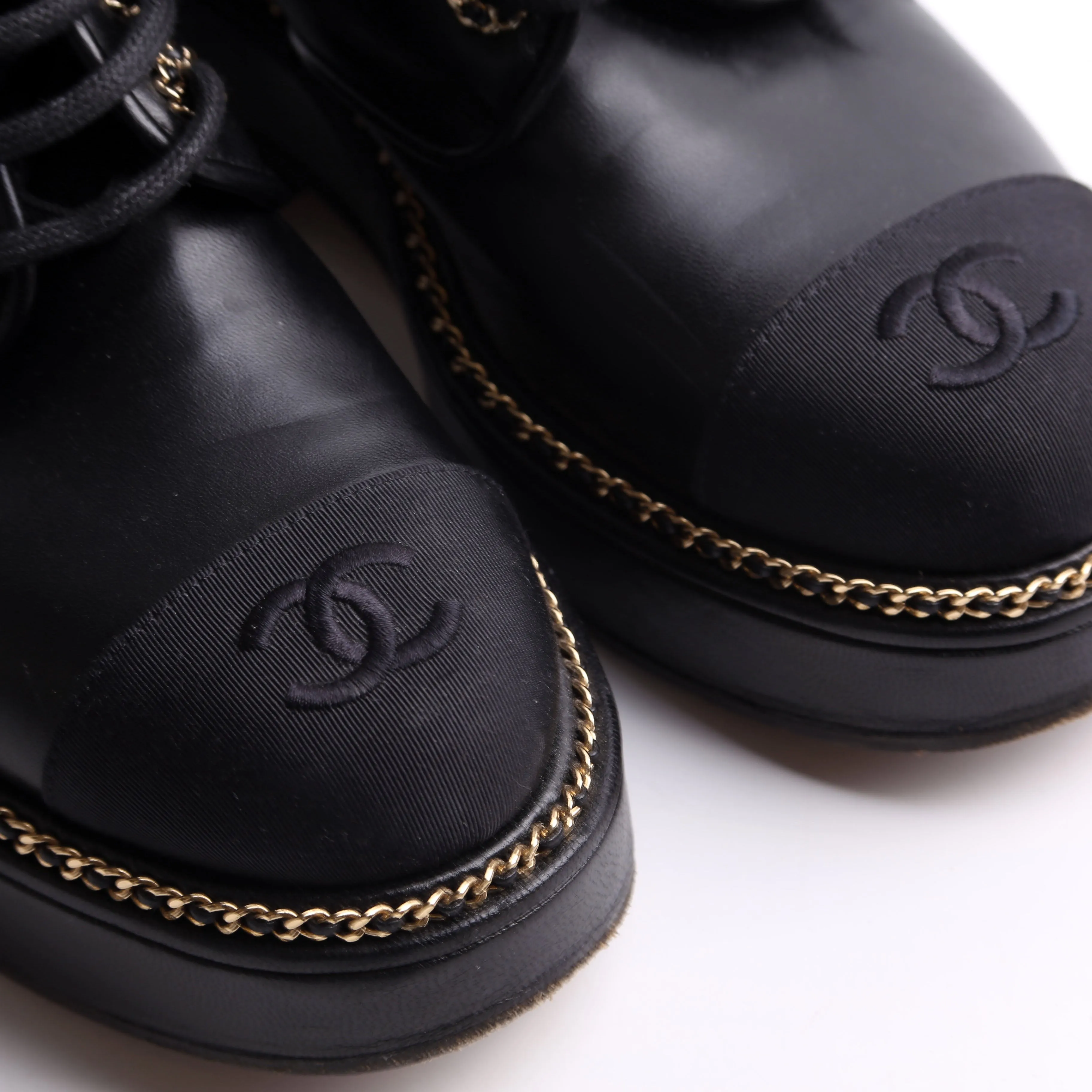 Calfskin Grosgrain Lace Up Booties Size 38.5