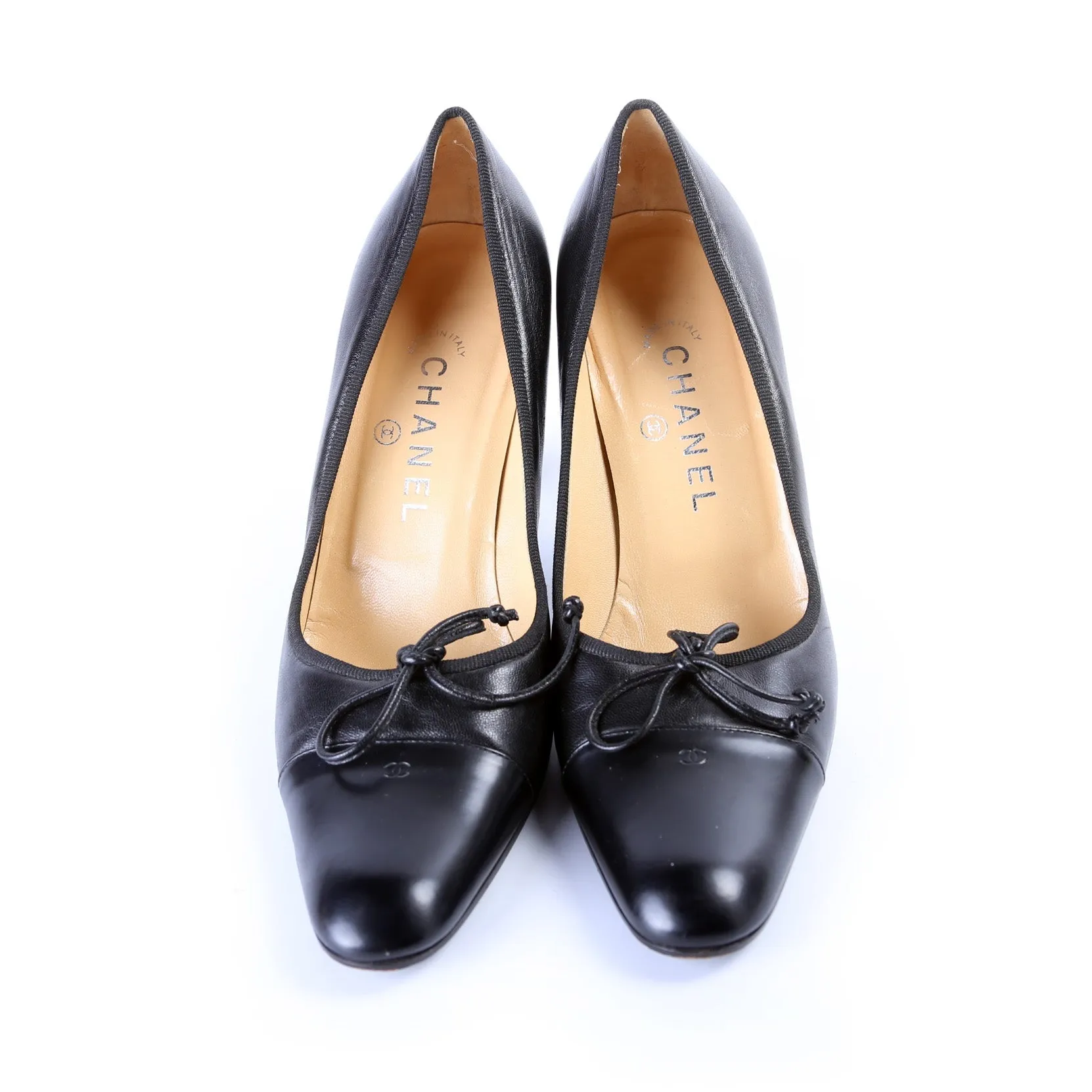 CC Pointed Toe Leather Pumps Size 39
