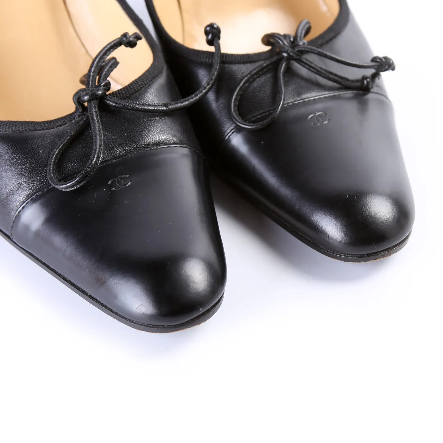 CC Pointed Toe Leather Pumps Size 39
