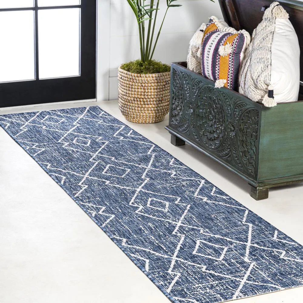 Funchat Carwa Tribal Diamond Trellis Area Rug
