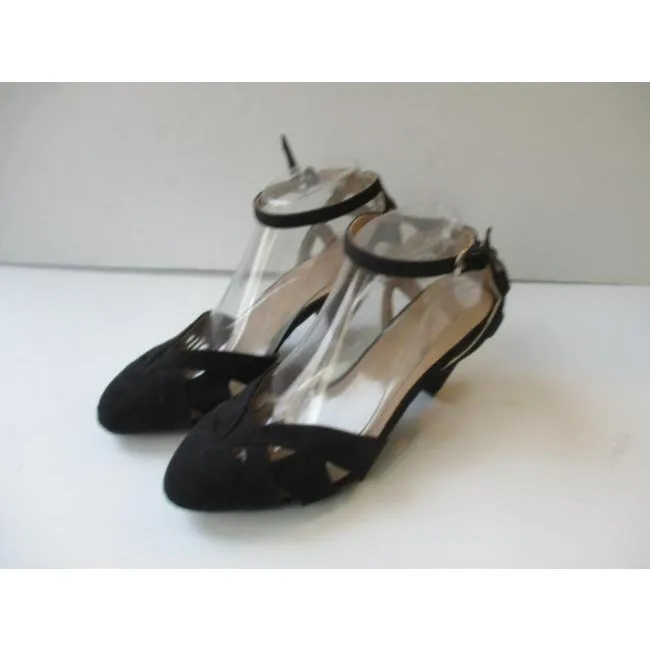 Gomax Black Suede Dunga Cut Out Almond Toe Design Pumps Size Us