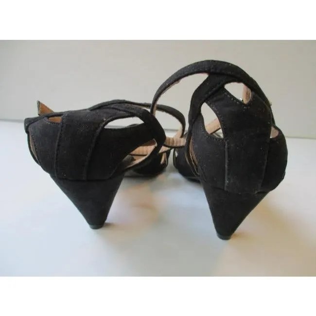Gomax Black Suede Dunga Cut Out Almond Toe Design Pumps Size Us