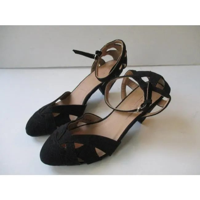 Gomax Black Suede Dunga Cut Out Almond Toe Design Pumps Size Us